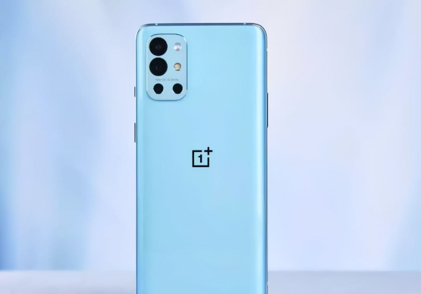 一加科技|一加9和一加9R相比较,该如何选择?