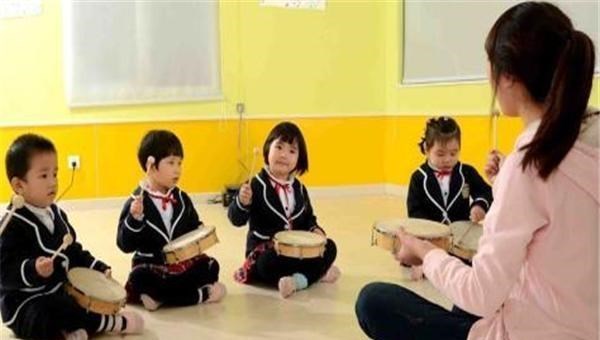 幼师|最受男生欢迎的“女友职业”排名，公务员仅排第二，榜首争议大