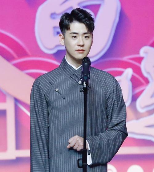 郭德纲|刚开年就上了两个热搜,和徒弟深度绑定的郭德纲估计又要头痛了