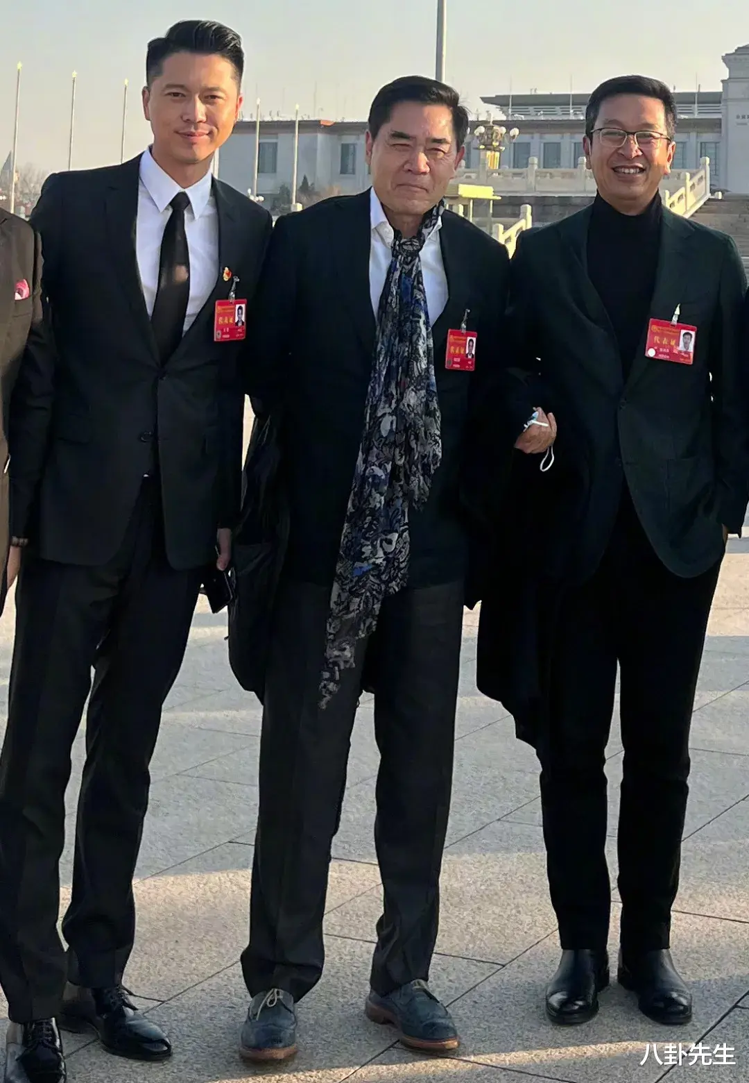 宋佳|众星出席文代会:陈宝国围巾拉风,邓超合照耍心机,宋佳P图太狠