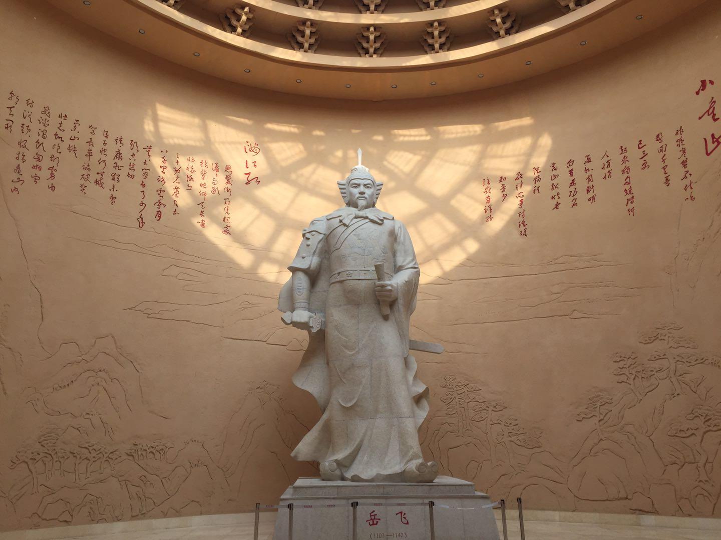 河南 河南一处完整的古建筑群，是国家AAAA级旅游景区