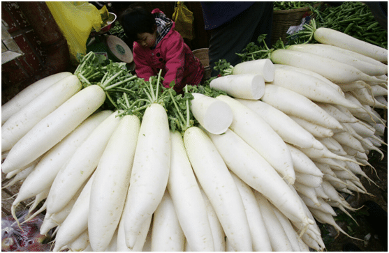 尿酸|尿酸超标，身体会发出2个信号提示，不想肾衰竭，2物敞开吃，降酸高手在民间