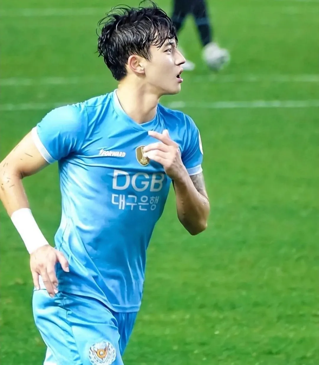 |体坛超帅新星 足球体育生靠颜值走红