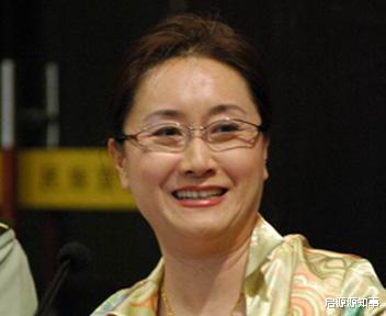 郎昆|2006年，因为一张照片，5届春晚导演的郎昆跟三婚妻子离婚了