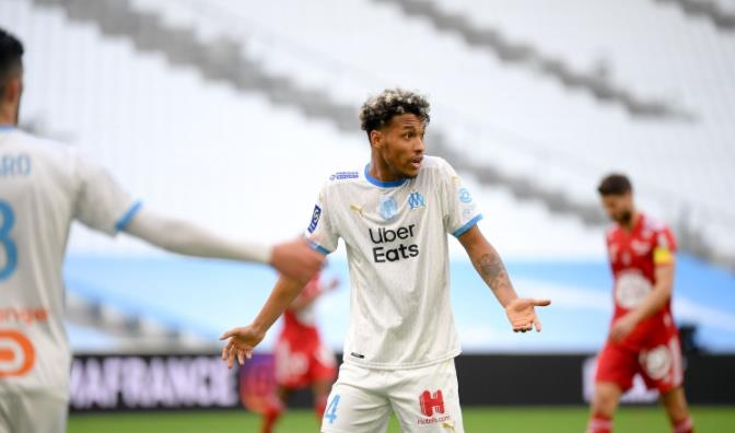 卡馬拉|冬窗出現(xiàn)大魚(yú)！法甲22歲獸腰鬧離隊(duì)，被譽(yù)為新維埃拉，令曼聯(lián)眼饞