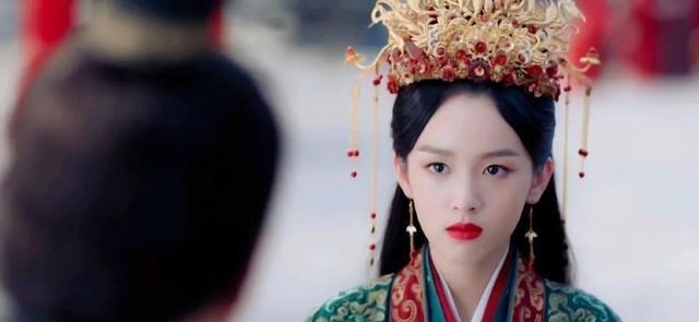 任敏|周也提名金鸡奖：95花格局洗牌，任敏上升一梯队，谁能晋升一线？