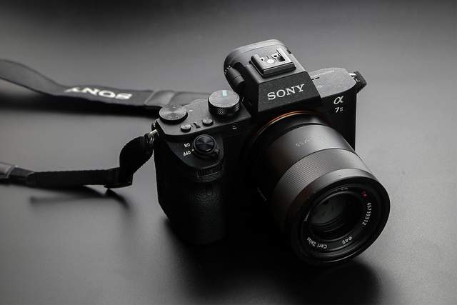 编程|供货吃紧，索尼A6100等三款相机停产，现在还有哪些可选机型？