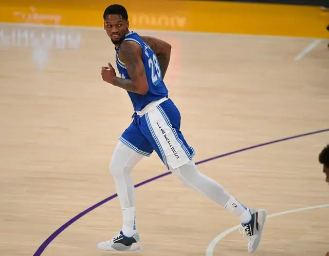 勇士队|5人被裁，1人离开NBA！勇士真惨啊！