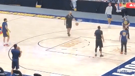 戴維斯|官宣！戴維斯傷病報(bào)告正式出爐，穆雷或決賽回歸，籃網(wǎng)想笑就笑吧