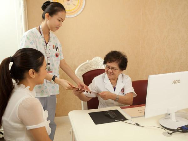 哑铃妈妈|做“试管婴儿”，女人要经历这三大考验，看完庆幸自己能正常生育