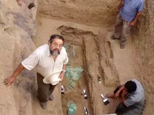 遗骸 秘鲁考古发掘莫切文明“神灵墓”及发现身高异常“巨人”遗骸始末