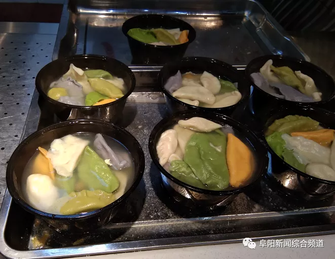 牛哥观察 阜阳幼儿师专这一幕拍下！真要火！