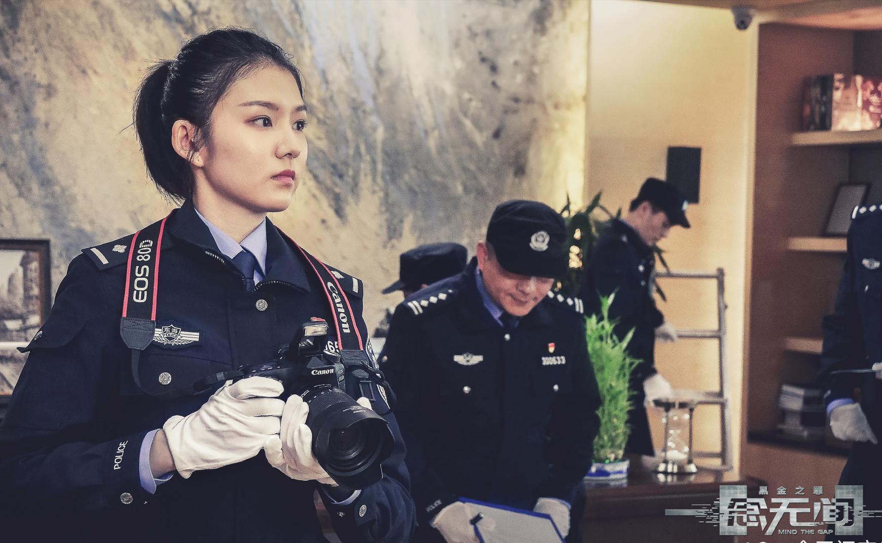 肯达尔·詹娜|又一部反腐剧强势来袭，佟大为、尹正兄弟情深，上演《一念无间》