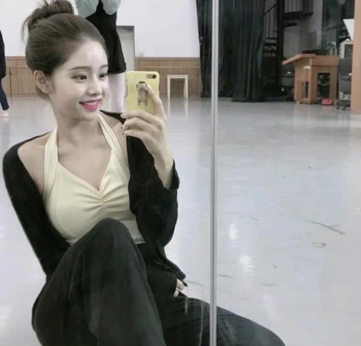 宋智雅|“撩汉达人”宋智雅，凭恋综火爆全网，却因疯狂营销被言语攻击