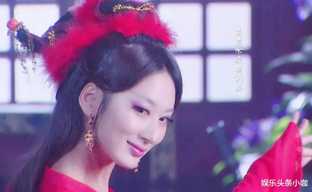郭珍霓|锤了？！抢娜扎小男友，与同组男演员搞事情…