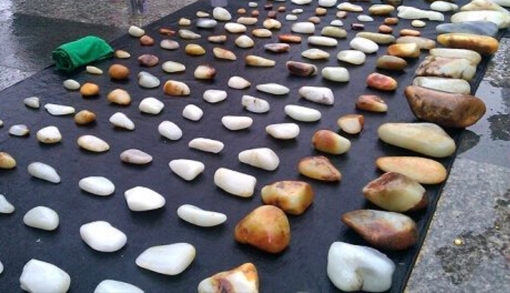 |发掘玉器史:乾隆下令封禁河床,为玉石杀宠臣,震动朝野!