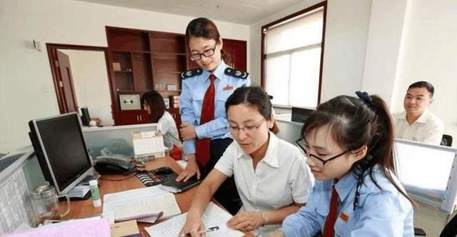 银行|2021“铁饭碗”5大职业排名，第一实至名归，最后一名出乎意料