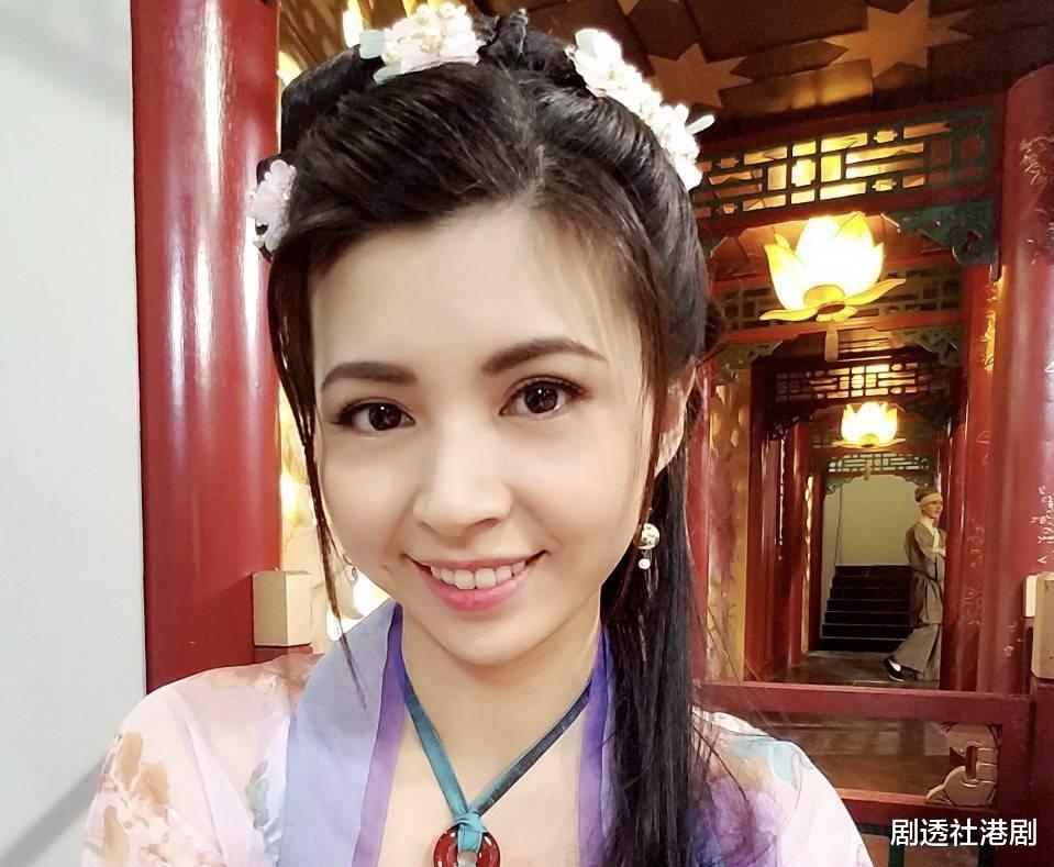 李思思|恭喜！TVB“翻版王祖贤”官宣新恋情，男友出生富贵之家年赚千万