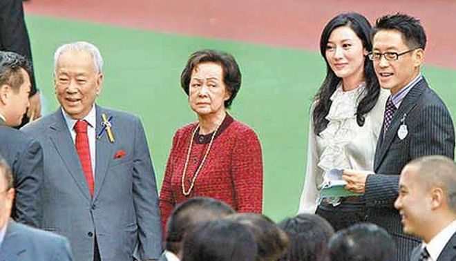 李嘉欣|李嘉欣婆婆去世，400亿遗产却一分不留儿媳？何超琼或成最大赢家