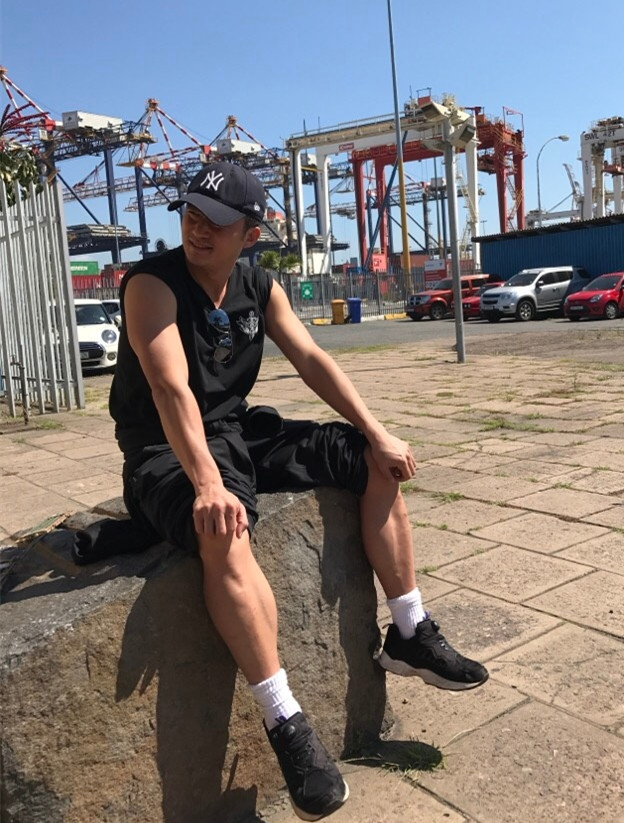 猫姐穿搭经 告别“娘里娘气”，《长津湖》的硬汉们告诉你，男人味咋穿出来