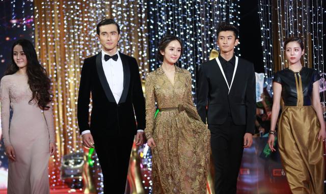 杨幂|她当红时与杨幂解约，以为能闯出自己的一片天，现沦落到卖洗发水