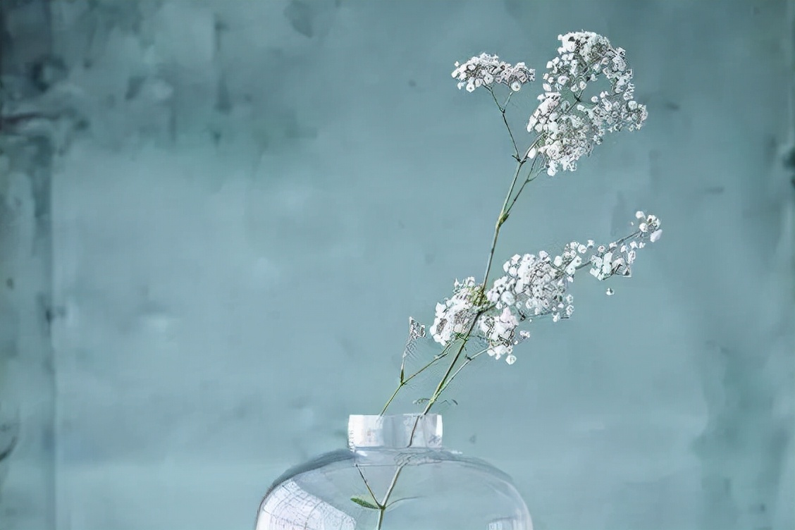 仲念念 女人想你了，可能不会直接说，但是会用三个行为来暗示你