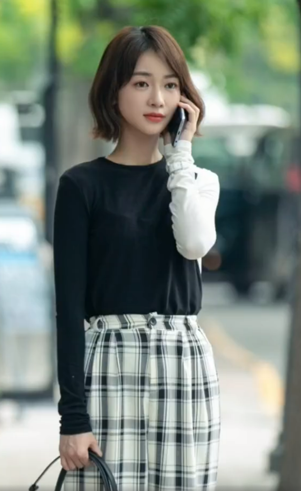 穿衣搭配|《我的砍价女王》剧组真壕，女主吴谨言1集换9套衣服，都是职场风