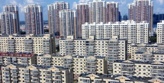 房价|年轻一代已经无路可退，县城房价达3万，遭到央媒痛斥