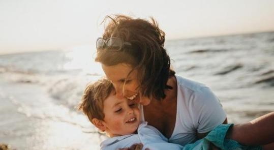 事业编制|心理学家：想知道一个男人聪不聪明，观察他的长相特点就一目了然