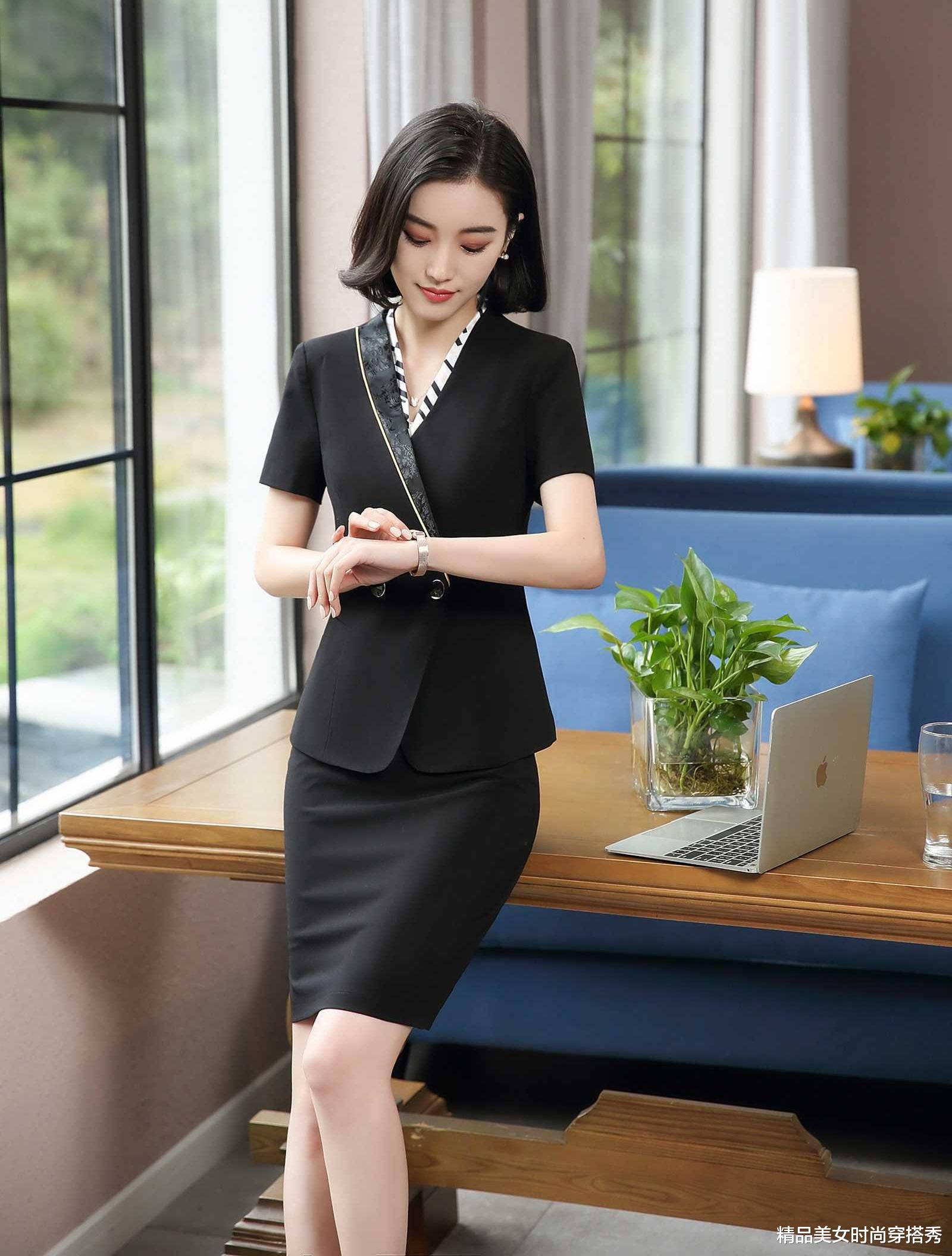 西装|严肃的西装也能穿出时髦感