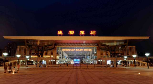 平凡的世界观 武汉无缘前十，长沙第九，南京超1个车次压成都，重庆未入榜单