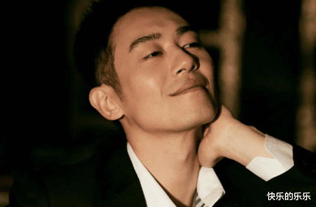 朱亚文|朱亚文：床只给刘亦菲坐，弃初恋独宠沈佳妮，荷尔蒙只对老婆释放