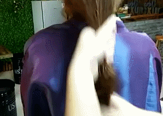 成铭聊时尚|热烫看软化哪种方法最好用？试试简单的折叠式测试，不伤发弹性好