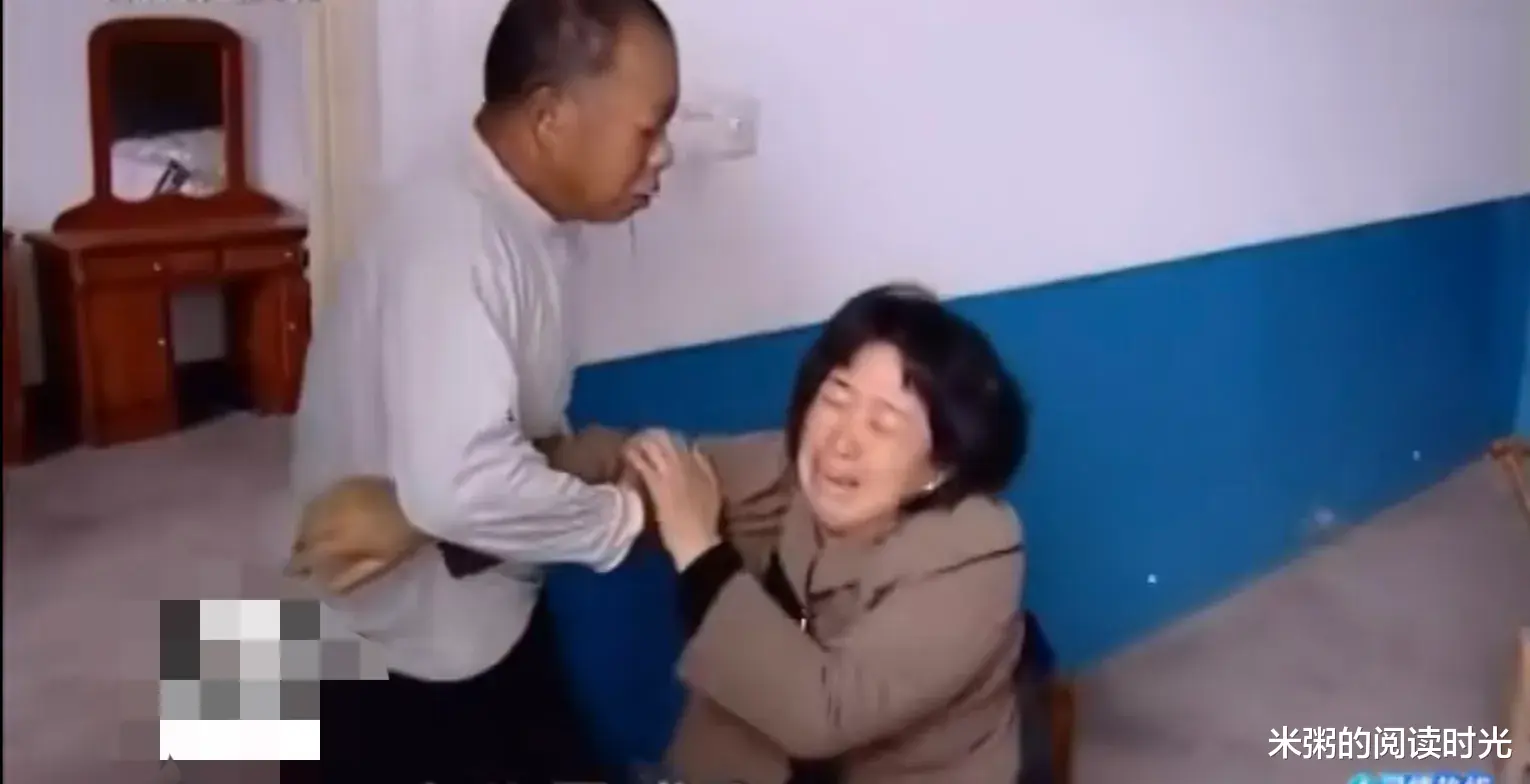米粥的阅读时光 儿子用终身不娶威胁母亲与父亲复婚，母亲无奈跪求现任丈夫离婚