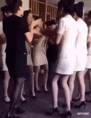 “公司团建，男同事各选择一名女同事回家！”评论是魔鬼吗？