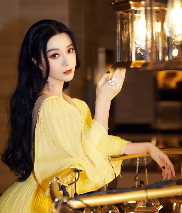 张艺兴|张艺兴成为湖南税务宣传大使，看到他的纳税数额，网友：实至名归