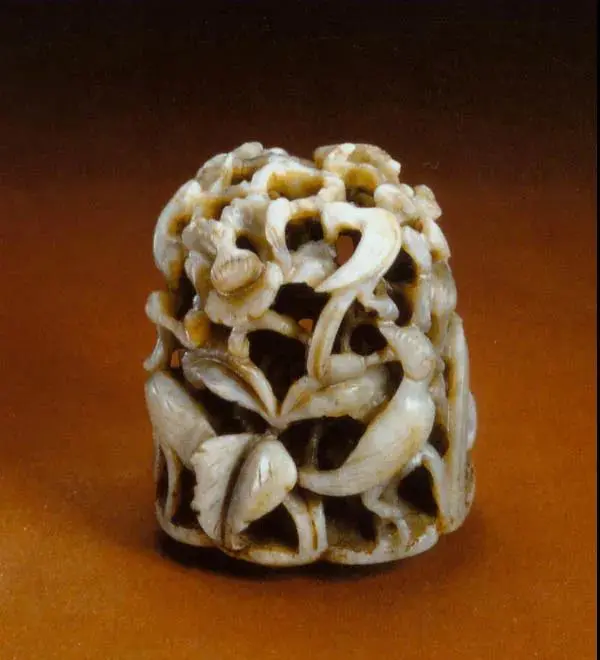 故宫博物院|盛世传承—小器物大传奇--玉炉顶