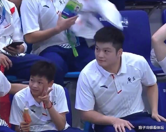 闪电侠|发现有人对着自己拍照!全红蝉的反应出乎意料 网友:真没想到