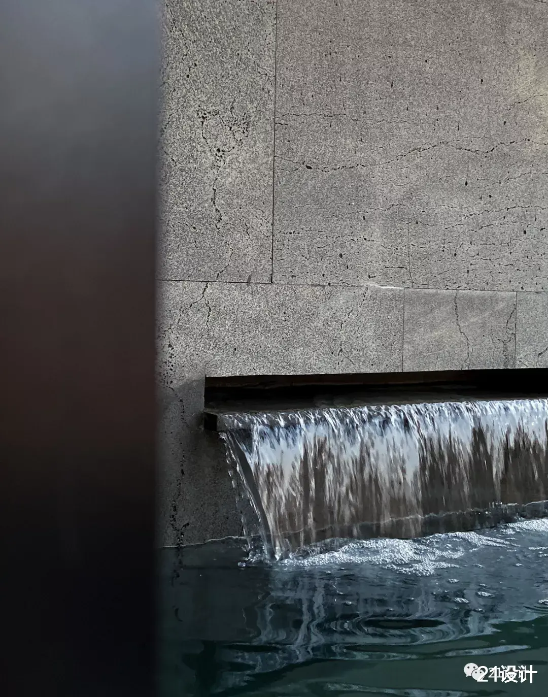 21设计:两栋镜像联排别墅,如何生成1400㎡独栋情景别墅?