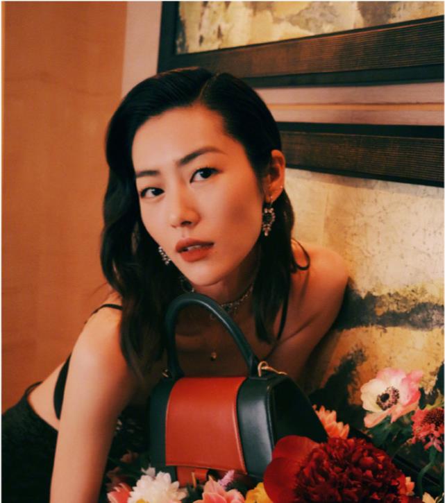 |女演员谈不跟同行恋爱原因：大多数男演员很自恋，生活中也在演戏