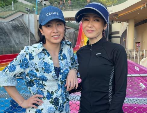 育妈计|甘比再次为刘鸣炜捧场，带孩子出席海洋公园活动，其实是为何超琼