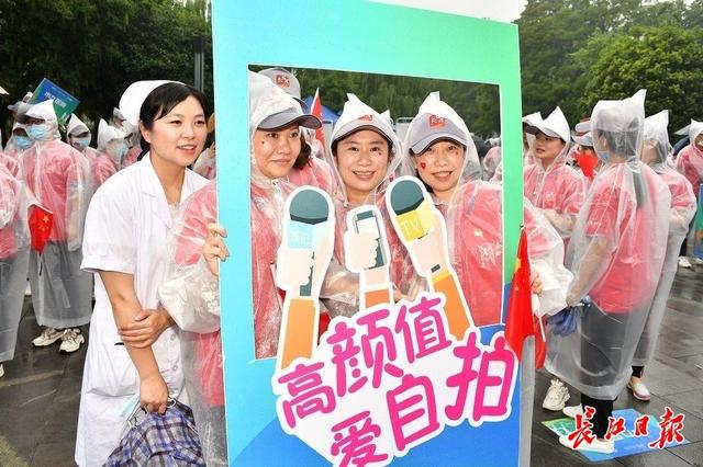 长江日报 徒步东湖绿道   行摄武汉