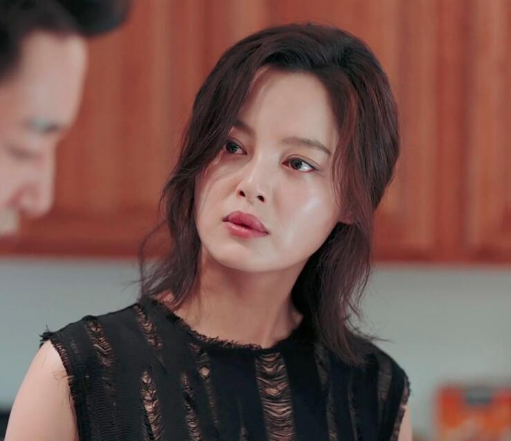 胡歌|胡歌新剧：携手马伊琍和唐嫣，爆款剧预定，播出时间却让人糟心