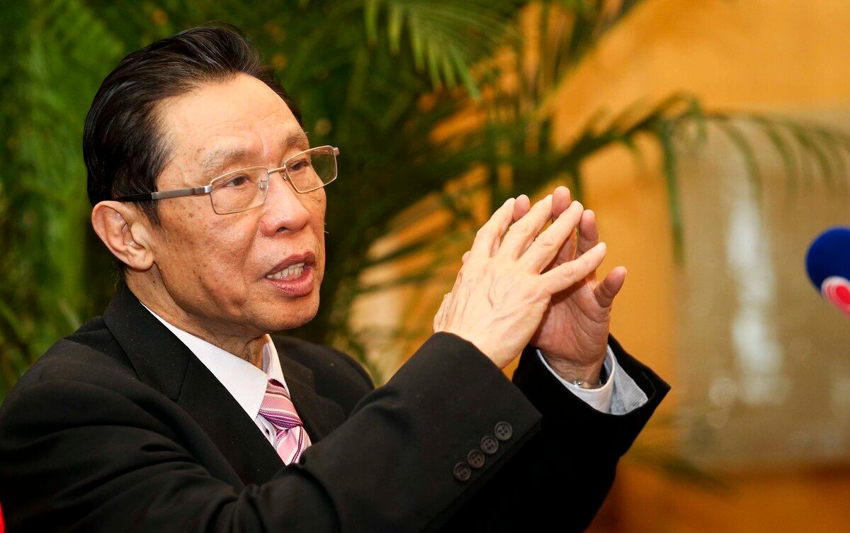 软妈硬爸|吴亦凡事件发酵4天后，是谁给了吴亦凡这样的底气？