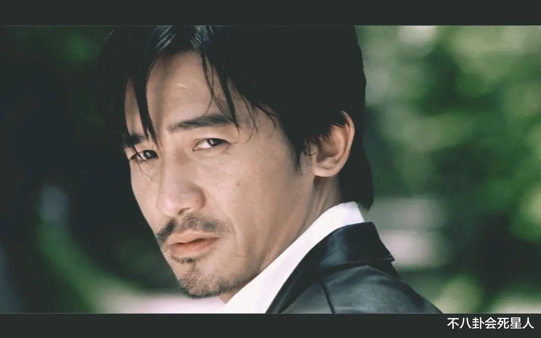 男神|10位香港老牌男神真实现状，发福脸肿，面部松弛下垂，一头白发