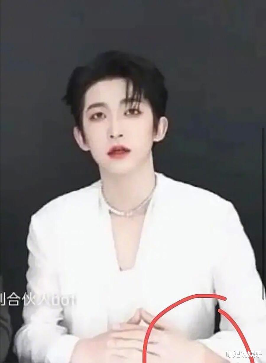 滤镜|这是化妆还是刷漆？滤镜也难掩粉尘感，男爱豆的审美怎么变土了！