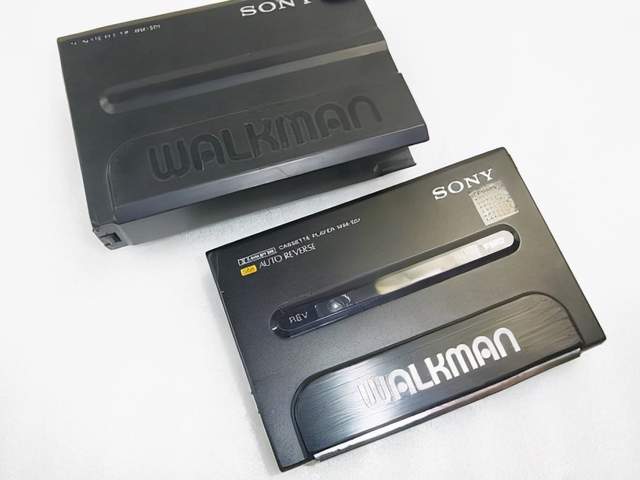 walkman|1980年代的索尼Walkman，放现在随便复刻一台应该都够潮
