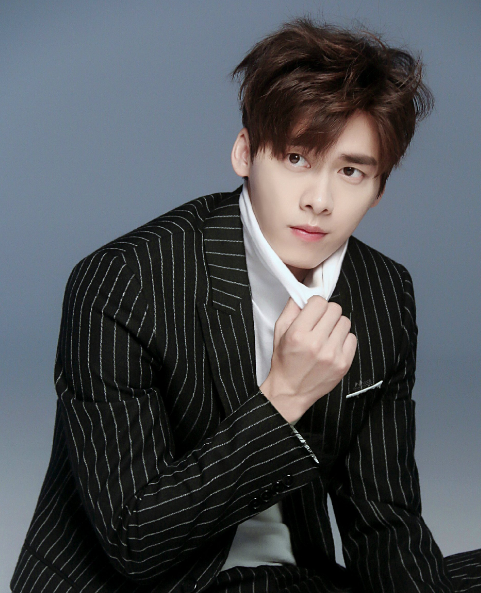 李易峰|《号手就位》还没完，李易峰又接新剧，看清女主：又要熬夜追了！