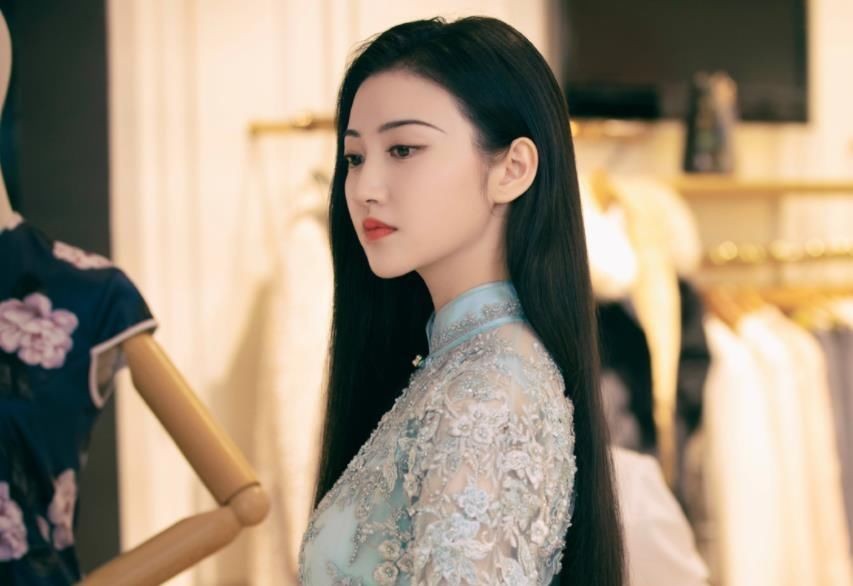 景甜|《司藤》后,景甜又一古装剧将袭,男主才貌不凡,又是经典没跑了