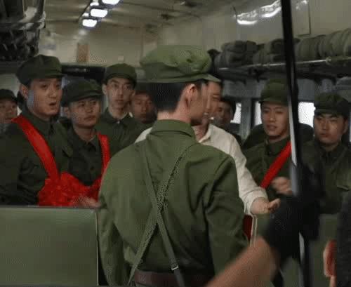 肖战|《王牌部队》颜值真高，肖战黄景瑜堪称天花板，老戏骨更是惊艳